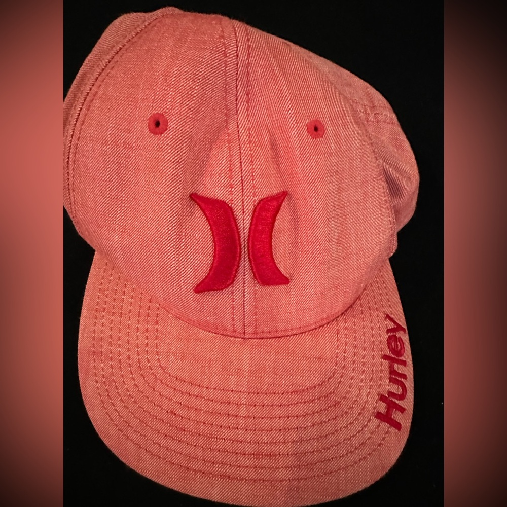 Hurley Snap Back Hat